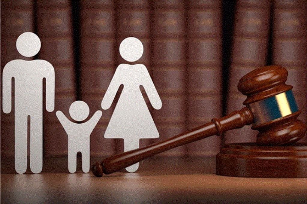 A família no banco dos réus — justiça e família